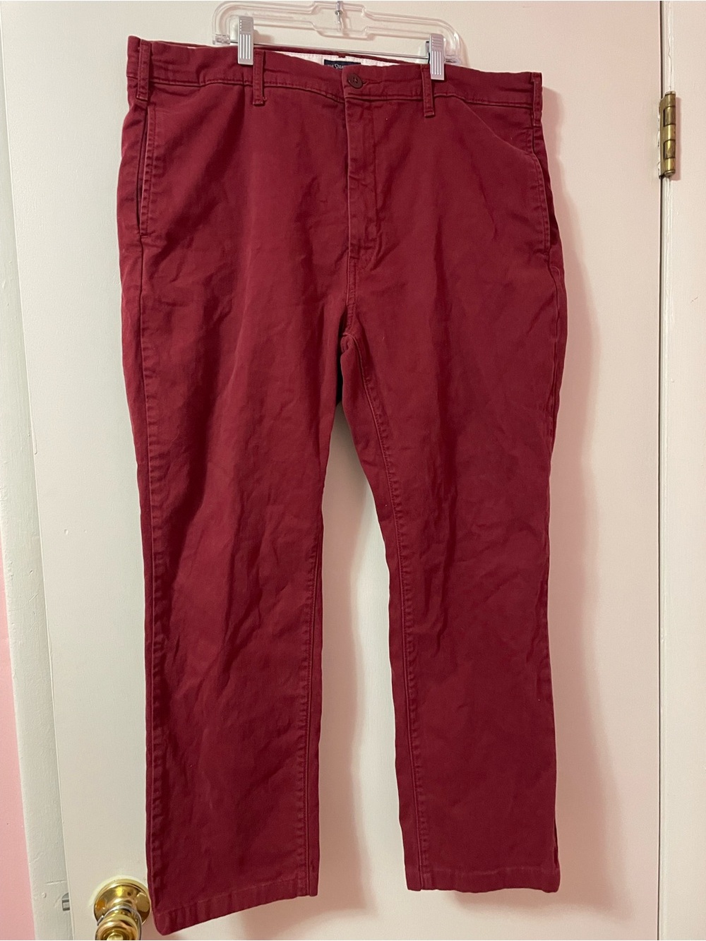Men's Levi’s Casual Chino Pants in Burgundy